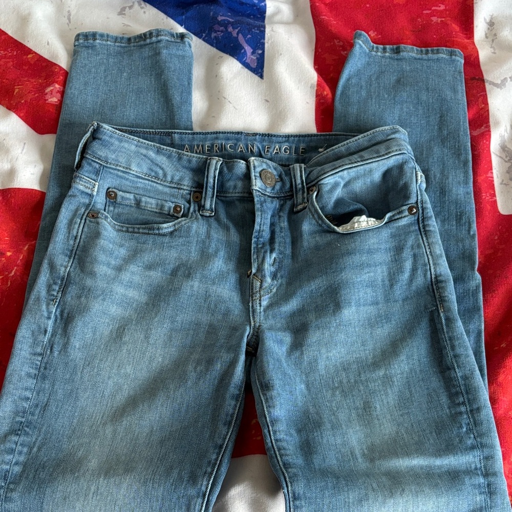American Eagle Light Wash Denim skinny Jeans